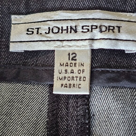St. John Sport Women's Cropped Denim Side Zip Jean's Pants Black Denim size 12 - Picture 8 of 14